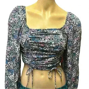 Wild Fable floral long sleeve crop top